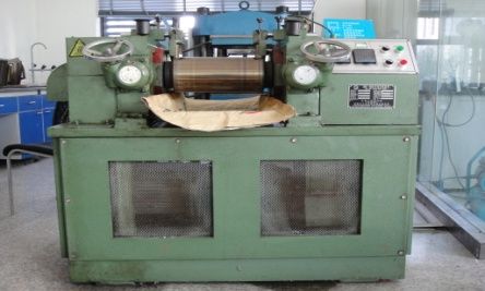 開(kāi)放式煉膠機(jī)